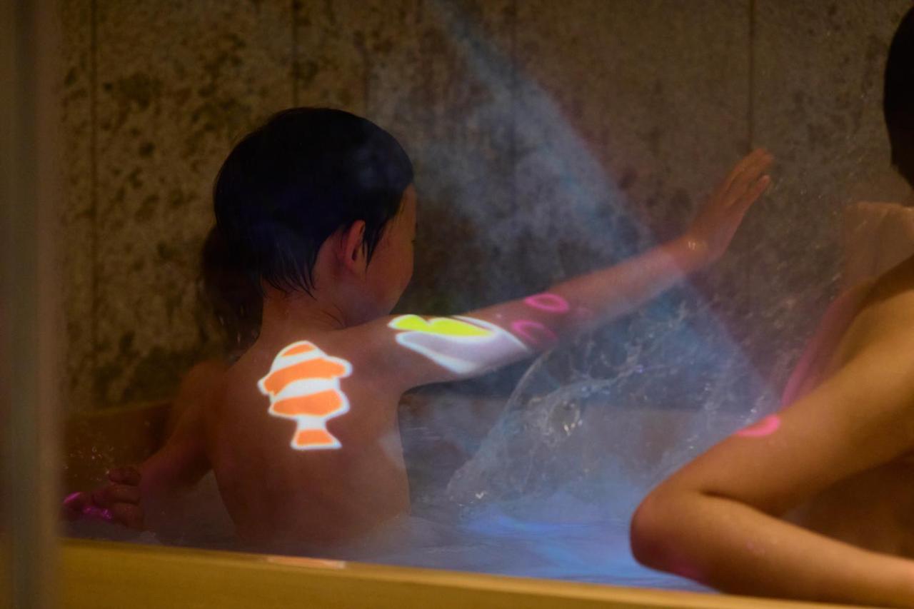 Konjakuso Osaka Tempozan "Ikesu" Projection M Apping Spa Konjakuso Osaka Tempozan "Takadoro" Wheel View Ngoại thất bức ảnh